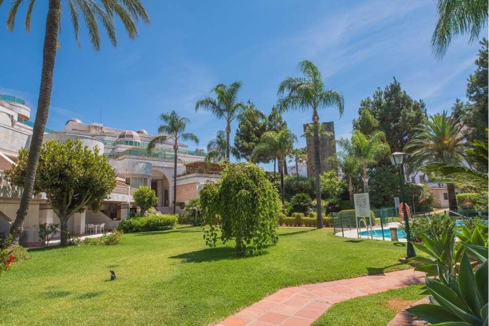 Aparthotel Puerto Banus *