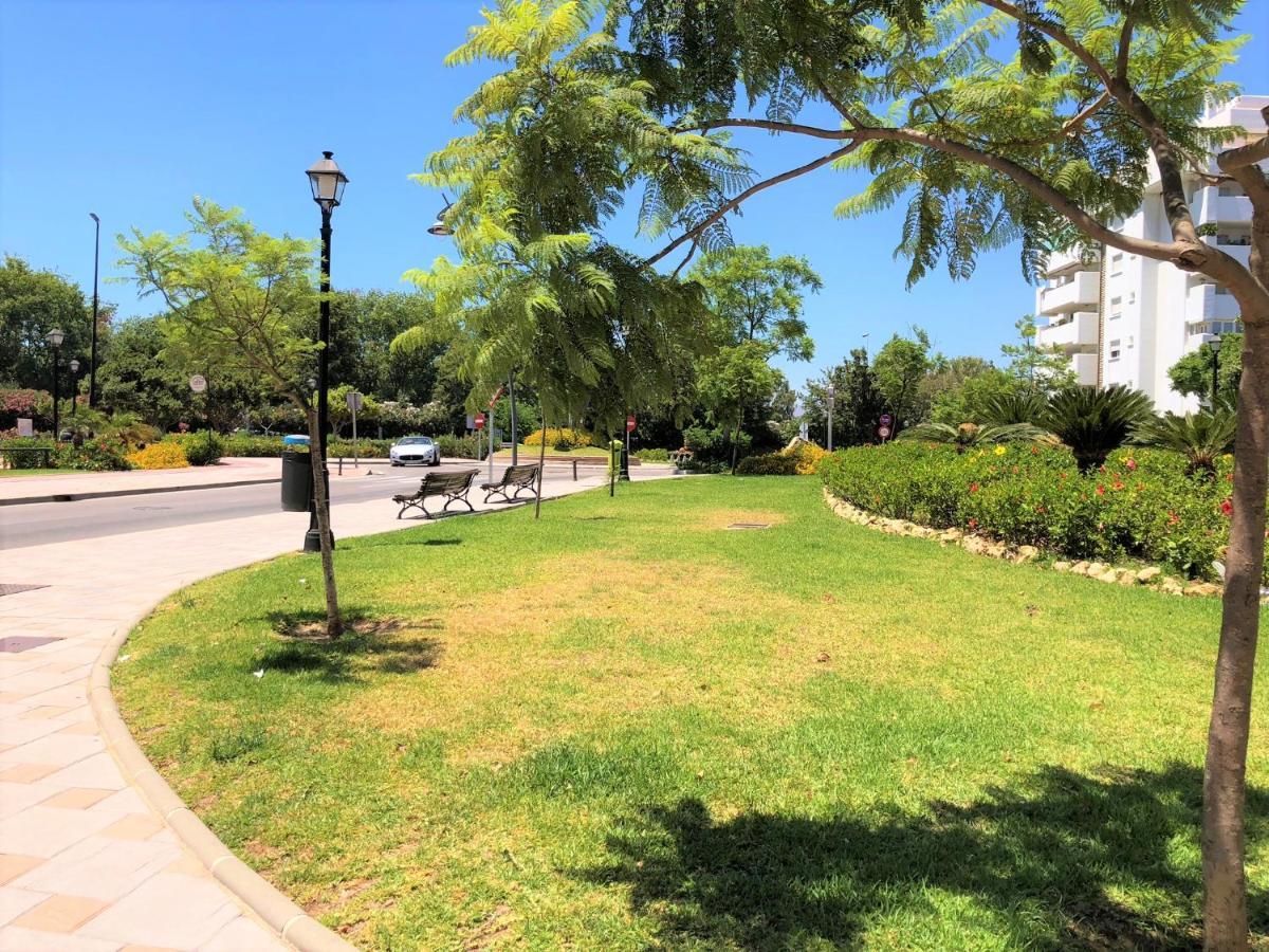 Frente A La Playa Doña Sofia E Fuengirola