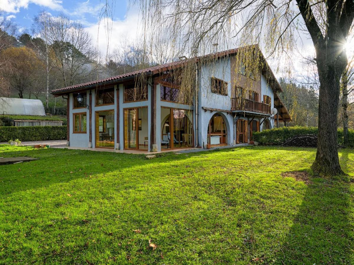 By Interhome