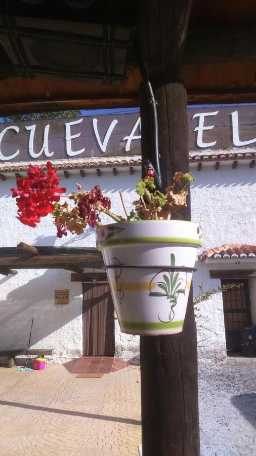 Casa rural Cueva El Haro
