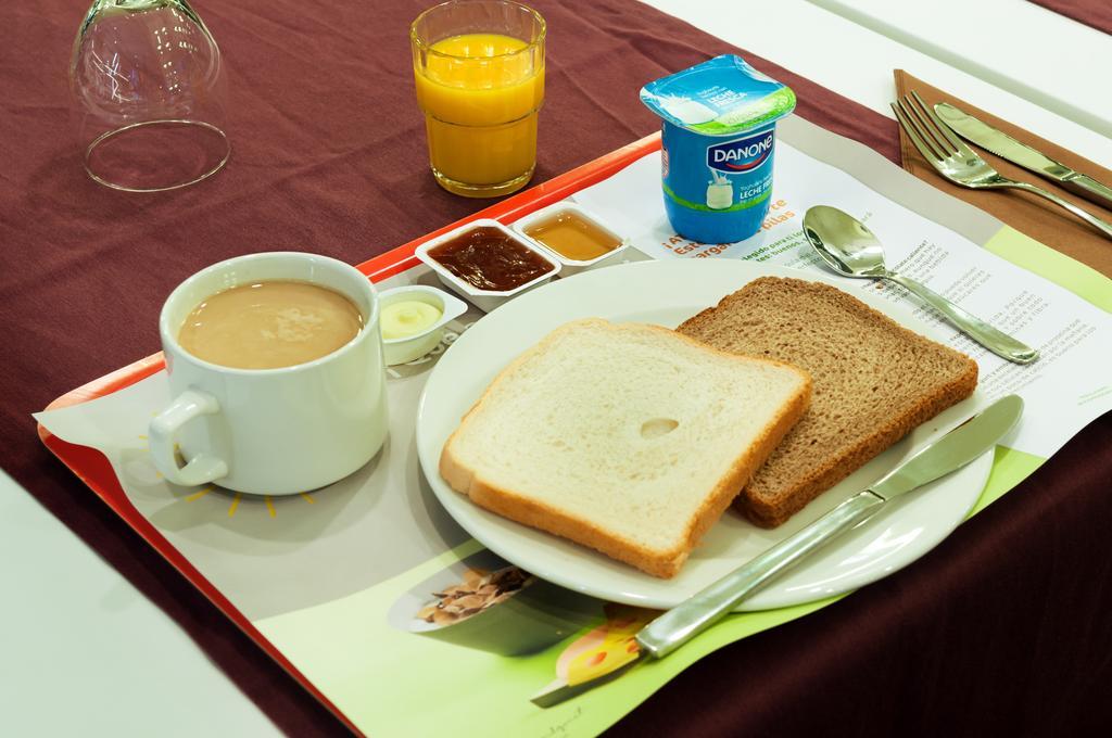 Ibis Styles Torrefarrera Hotel 2*