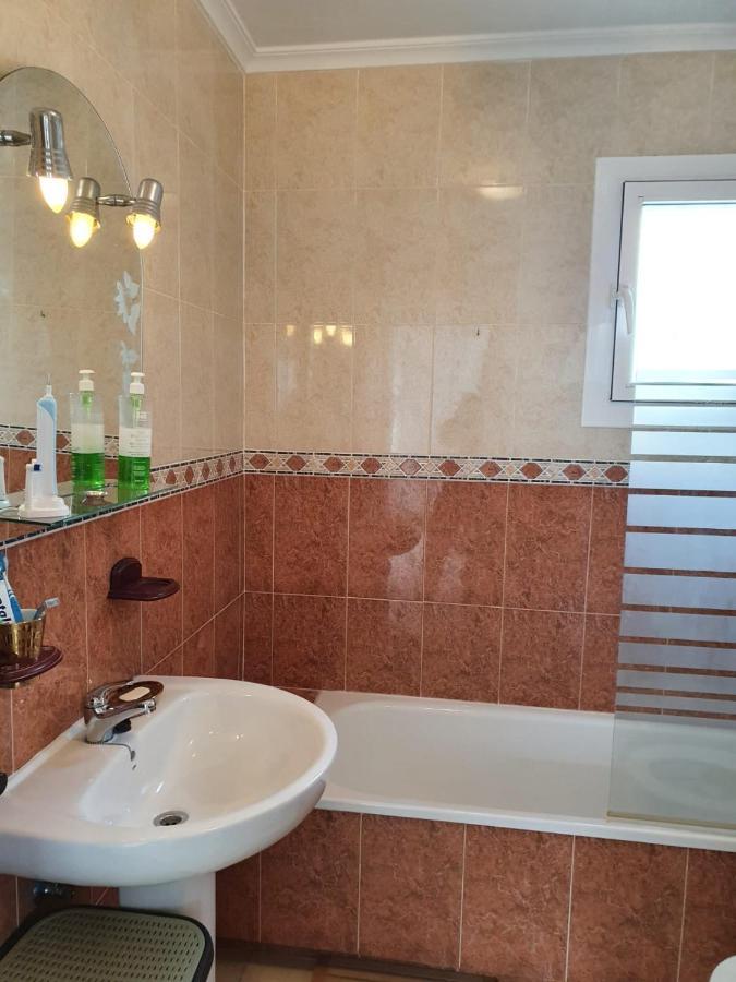 Two Bedroom In Spain * Banos y Mendigo