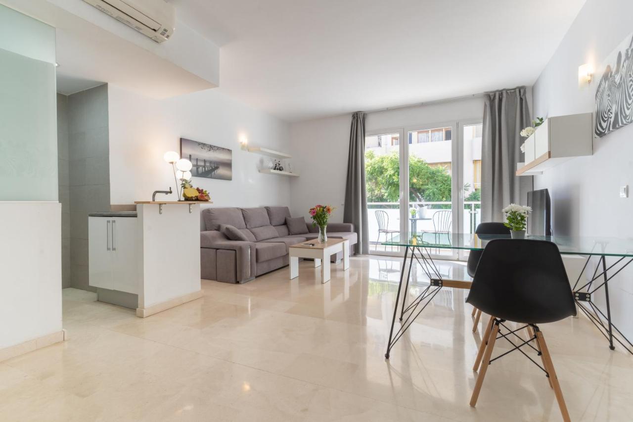 Castillo Apartment *