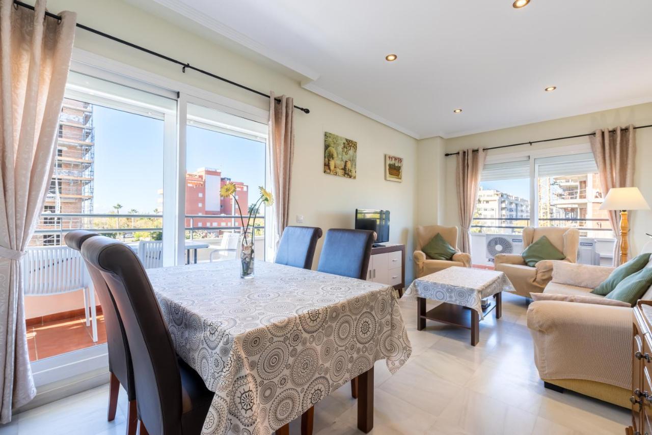 New Lux Apartmarina *