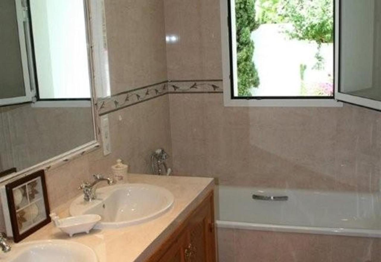Wonderful Princessa Villa Nerja