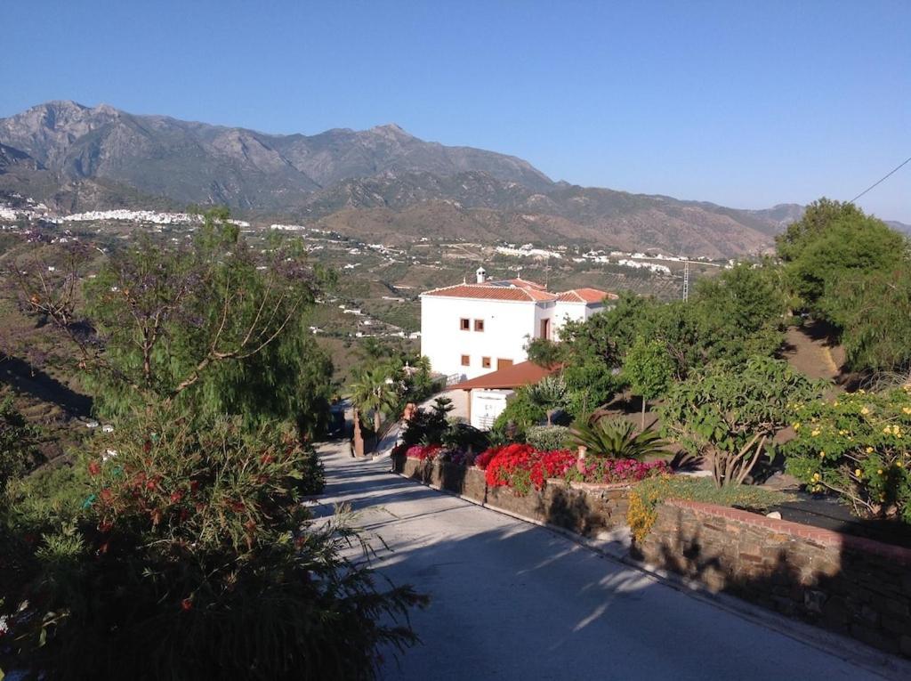 Exceptional Costa Del Sol El Espuela For 8 Heated Pool Amazing Views & Quality *