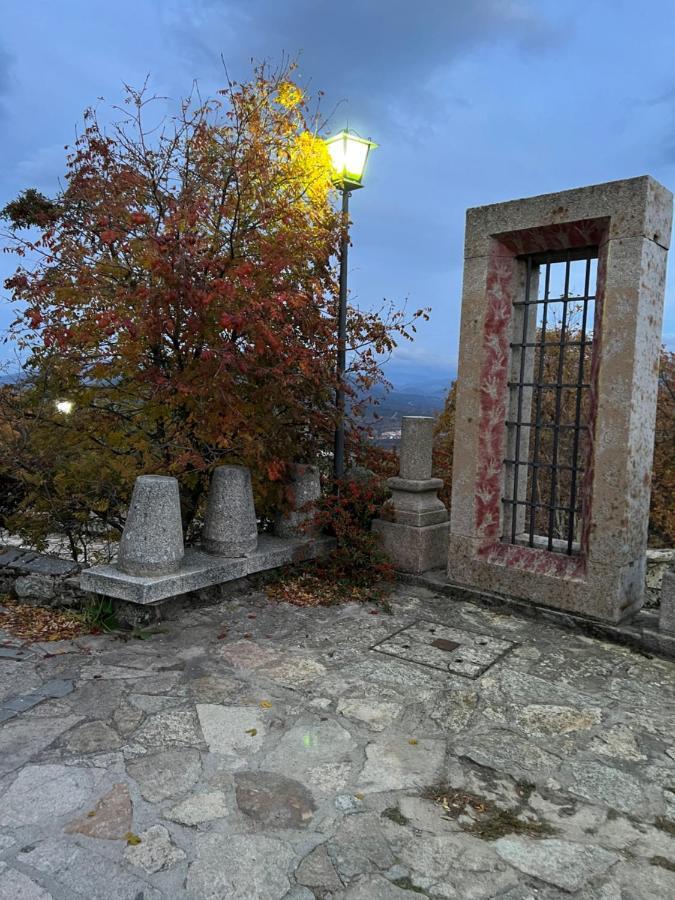 Casa Tía Modesta Es Cálida Y Acogedora * Cabezas Bajas
