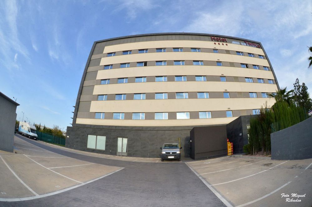 Hotel Azz Valencia Tactica Paterna
