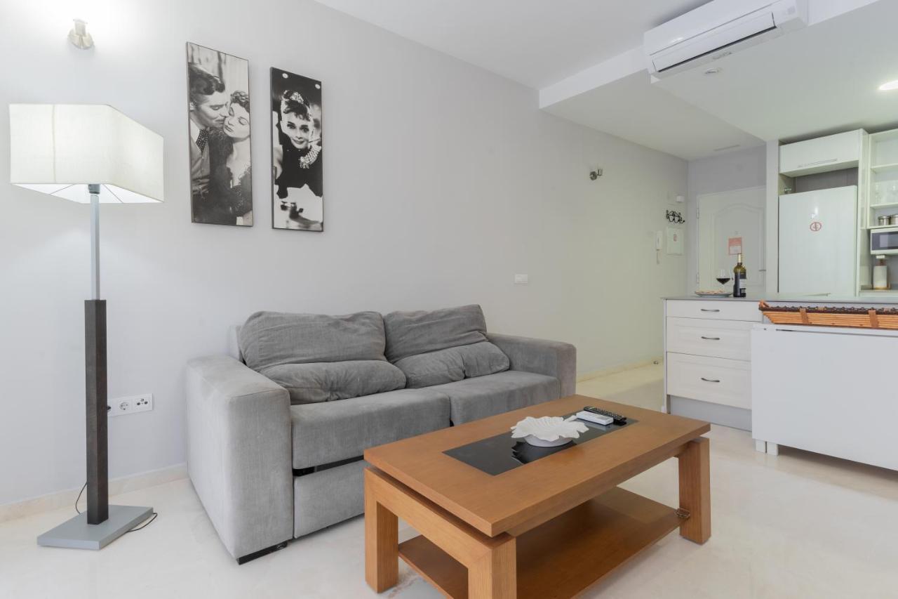 Castillo Apartment *