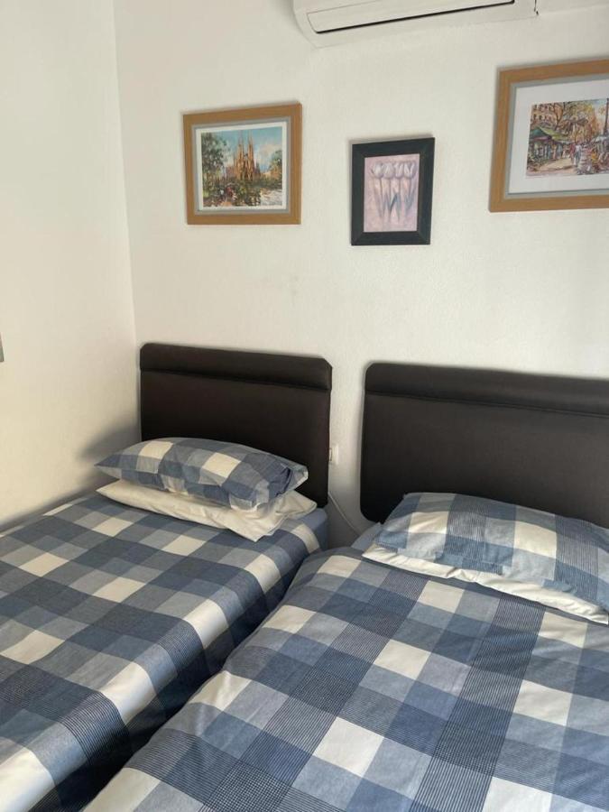 Amazing Villamartin House Sleeps 6 With Pool