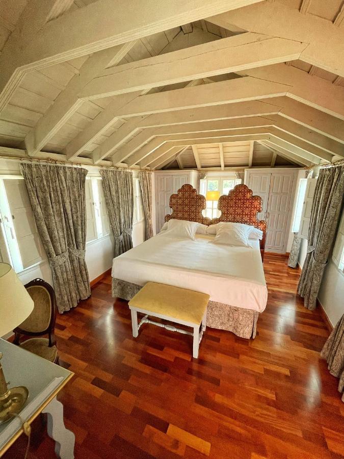 Casas De La Judería De Hotel