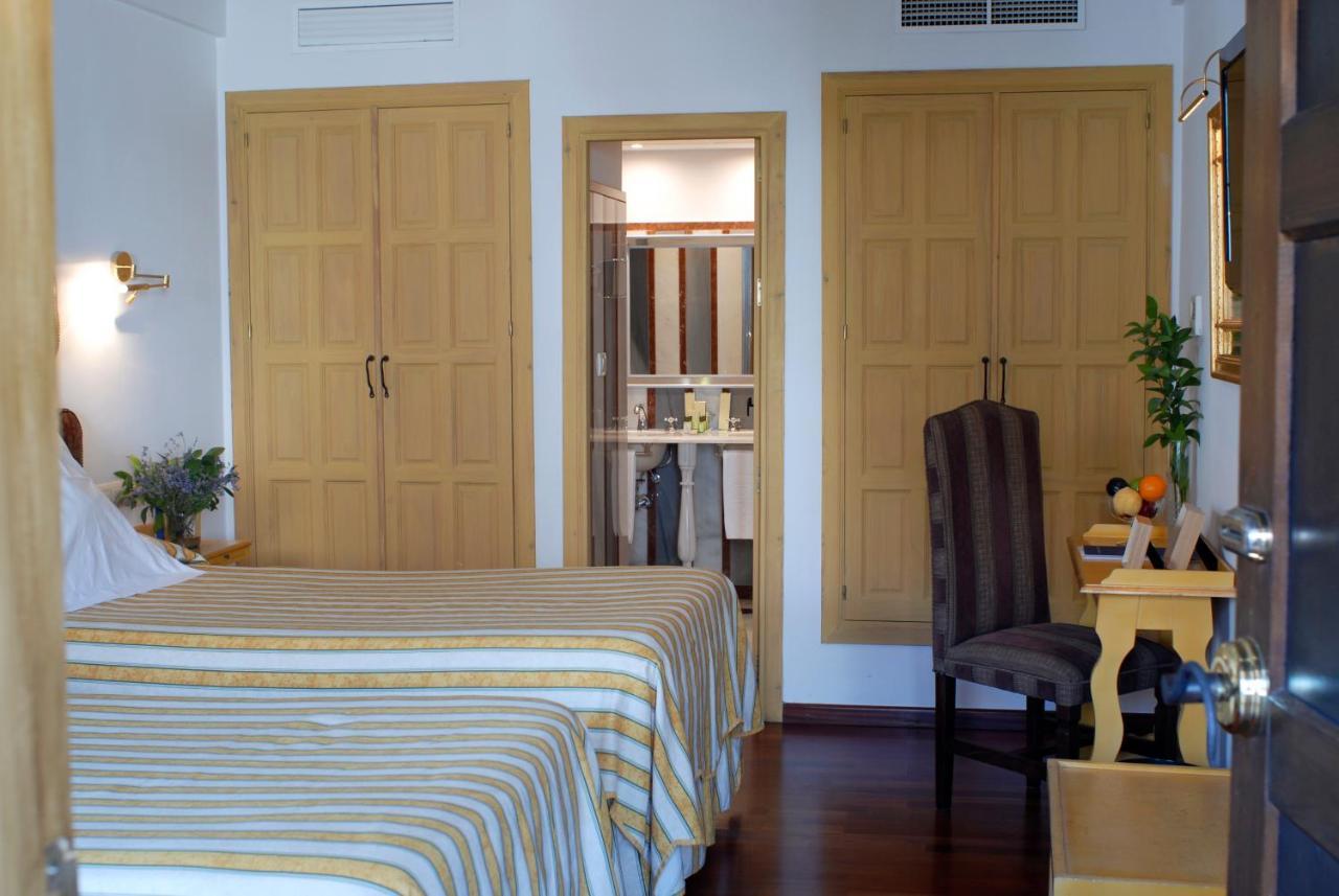 Casas De La Judería De Córdoba