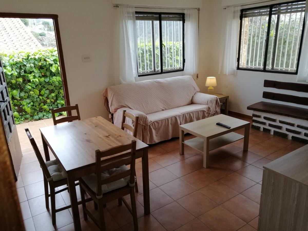 Montprats, Chalet Serra