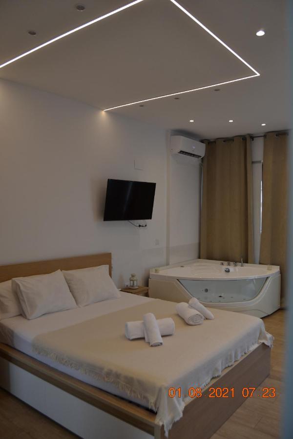 Aloha Beach Estudio Nuevo Jacuzzi Frente Al Mar Apartamento