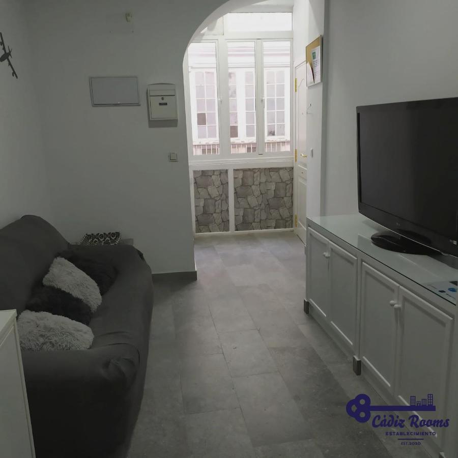 Cadiz Rooms * Cadiz