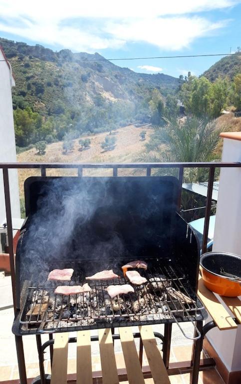 Vistas Al Campo Y Cocina Con Terraza Сasa de vacaciones *