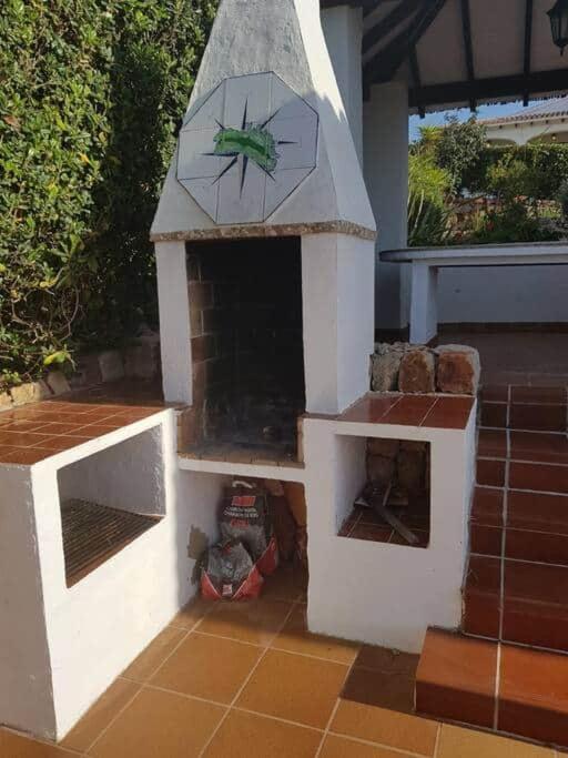 En Primera Linea De Mar Cerca De Binibeca Villa *