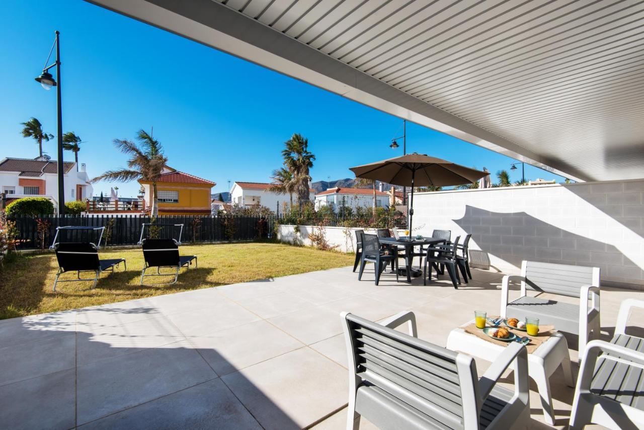 Lujoso Piso Con Jardin Privado A Dos Minutos Andando De La Playa Alamos Apartamento *