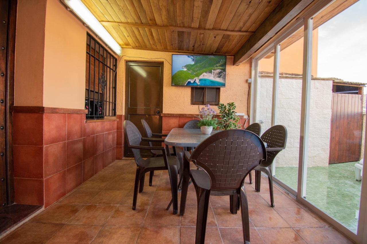 Elisabeth Con Piscina Climatizada Chimenea Y Terraza Arriate