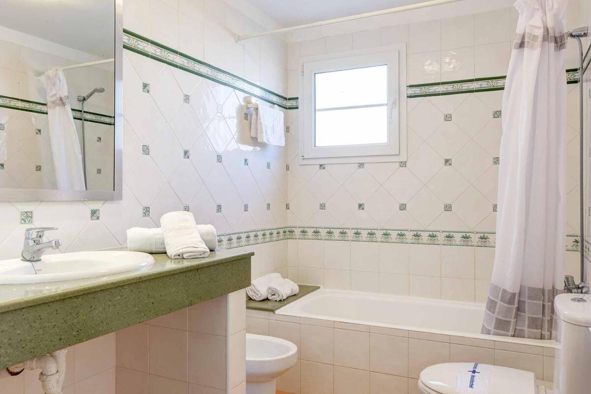 Villa Luxury In Binibeca With Jacuzzi