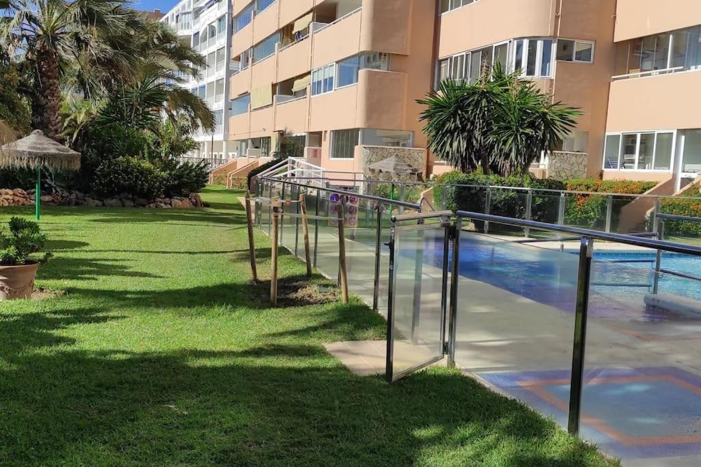 Apartment El Rey - Front Two Bedroom *