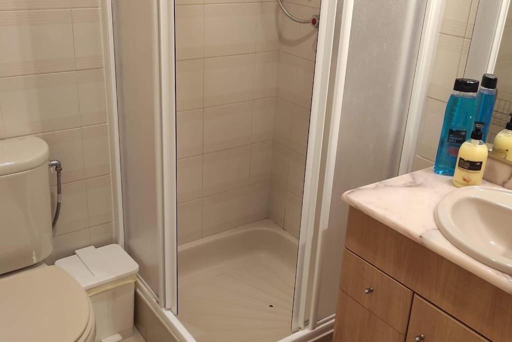 El Rey - Front Two Bedroom Apartment *