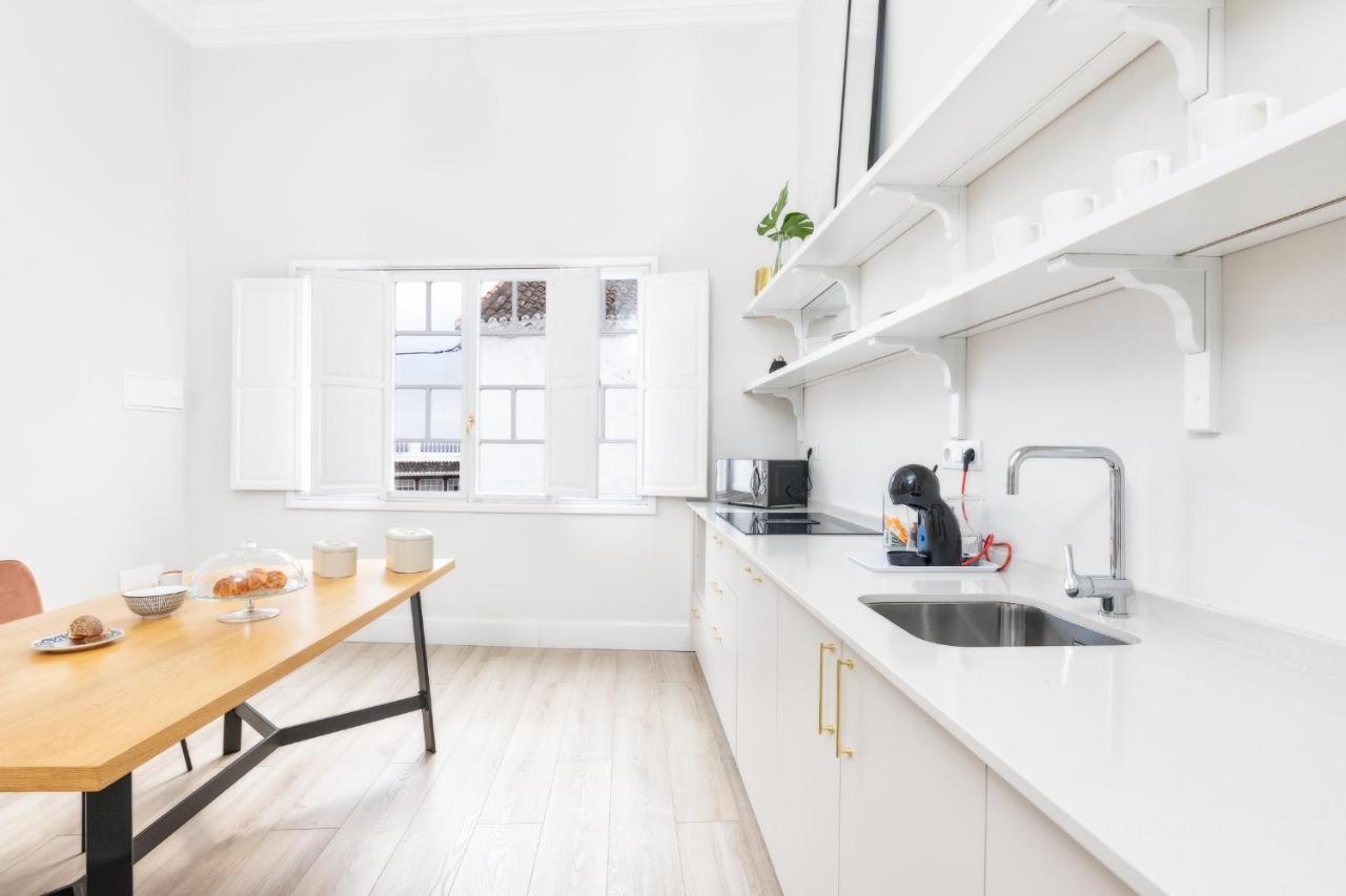 Apartment Mid Century *