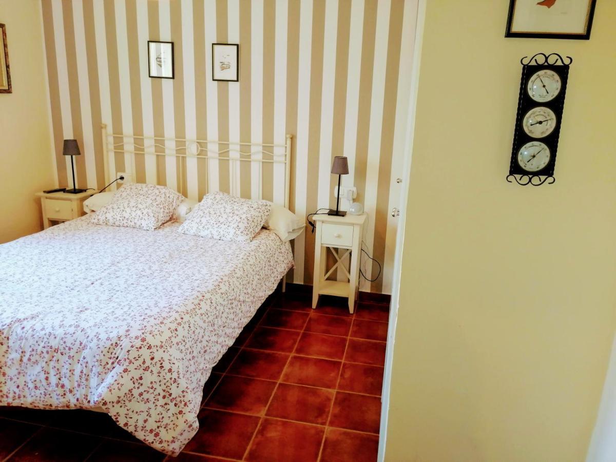 Apartment Center Paseo Apartment: Renovated With Double Garage *