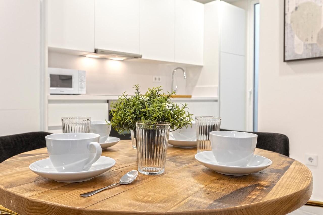 Genteel Feria Apartamento