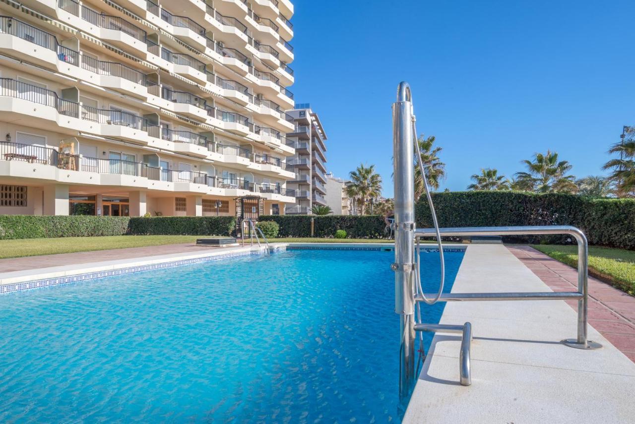 Beachfront With Sea View Apartment