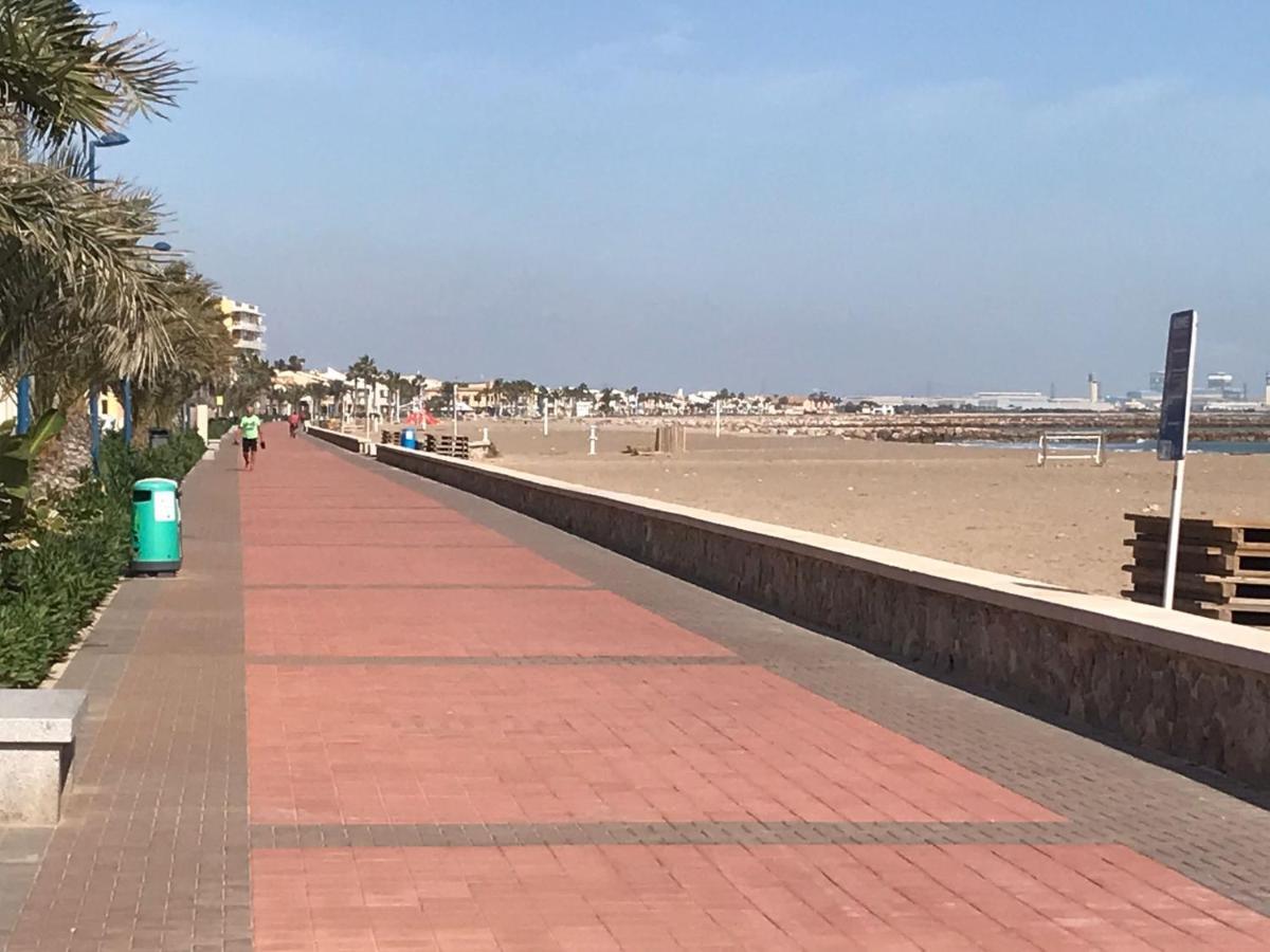 Сasa de vacaciones Precioso Adosado Con Parking A 100 Metros De La Playa Playa de Mar