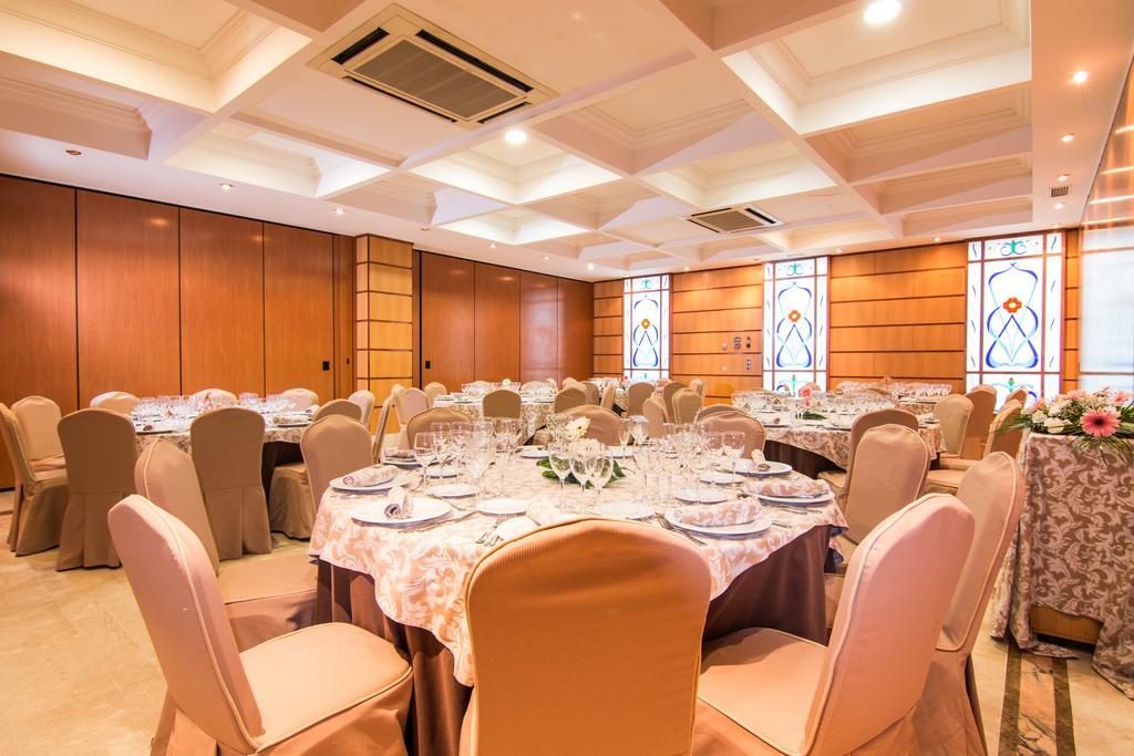 Hotel Abades Loja