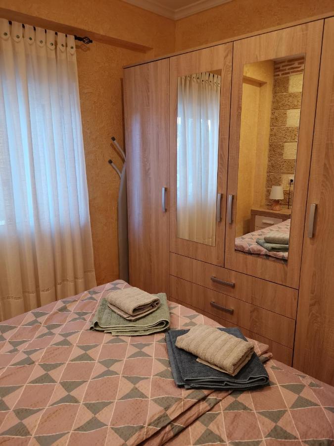 Apartment Geminis D 6 *