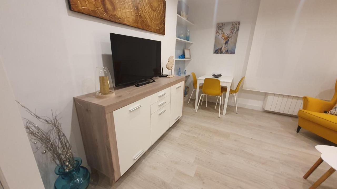 Apartment Jasjose Playa - Frente A San Lorenzo, 2 Hab, 6 Pax, Wifi - Vut-2047-as Gijon