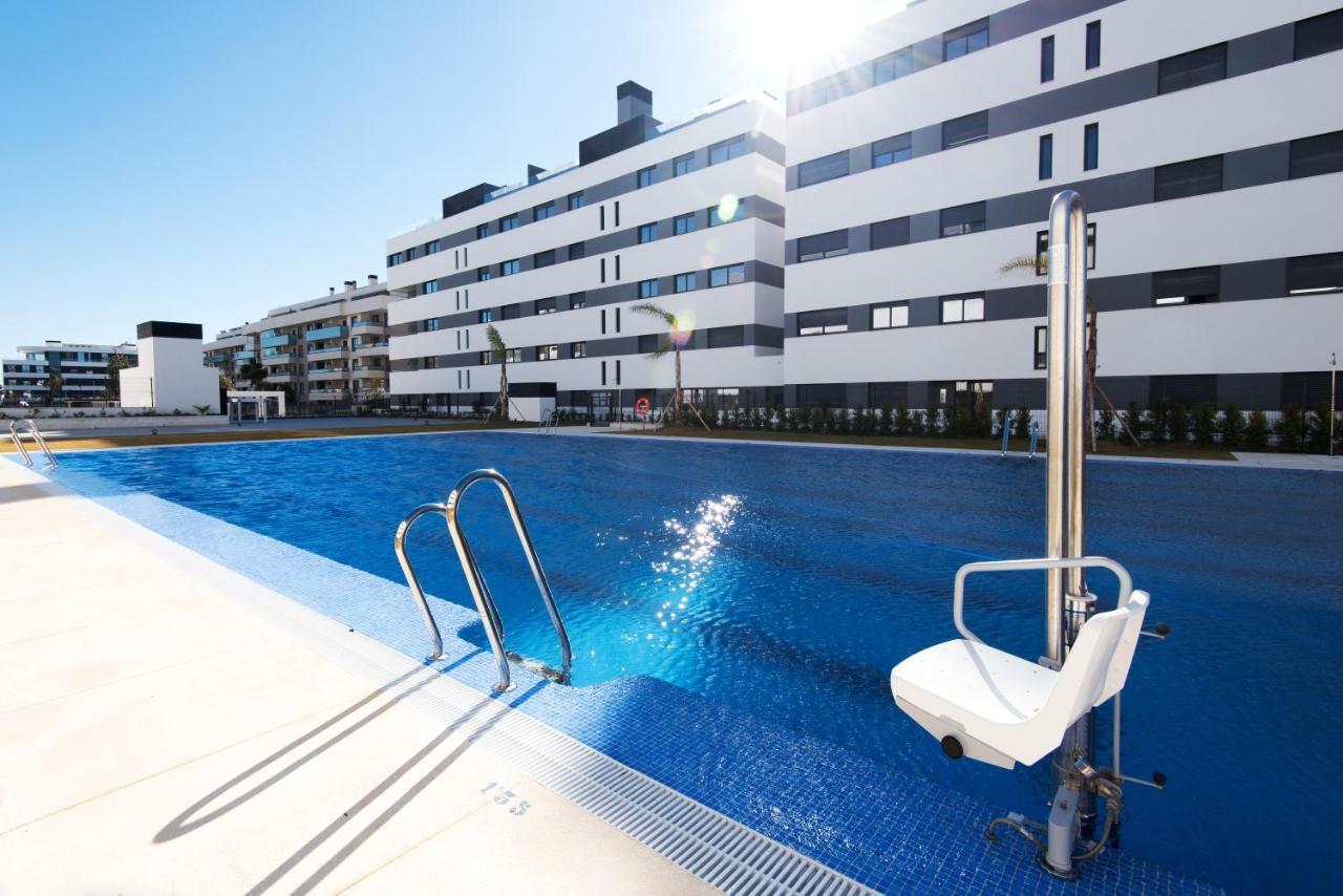 Apartamento Lujoso Piso Con Jardin Privado A Dos Minutos Andando De La Playa Alamos