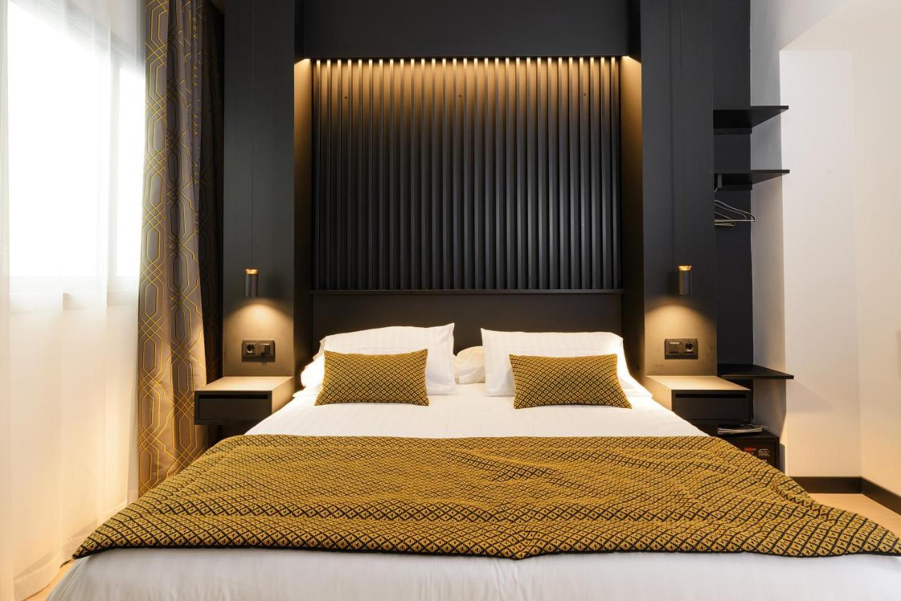 Guest house Elite - Gay Men Only (adults Only)