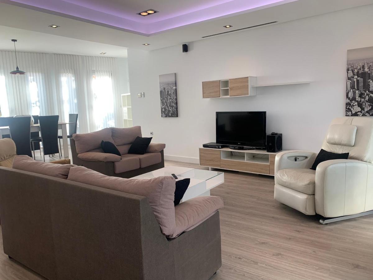 Holiday home Kama Turistico Con Piscina Privada