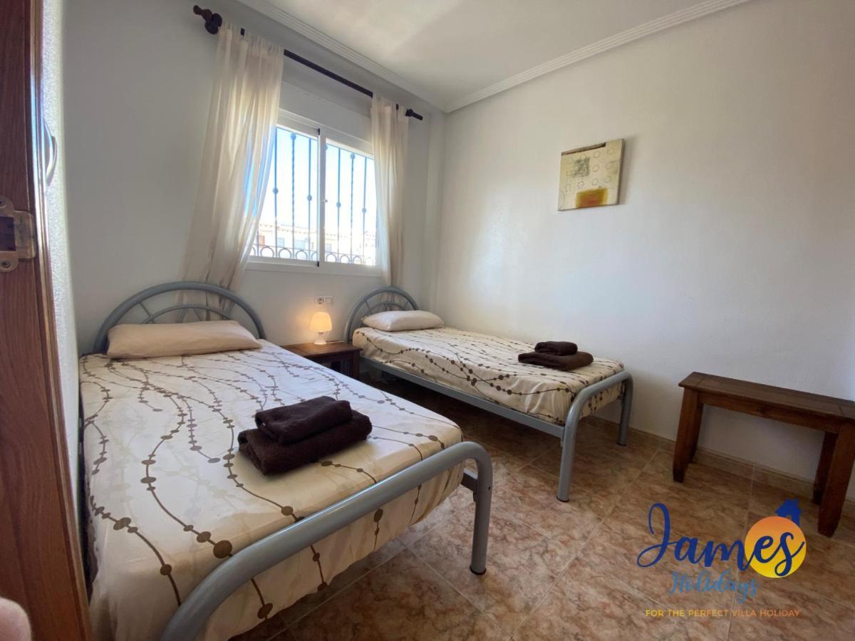 La Cinuelica, R3 1st Floor Com Pool L149 Apartment Torrevieja