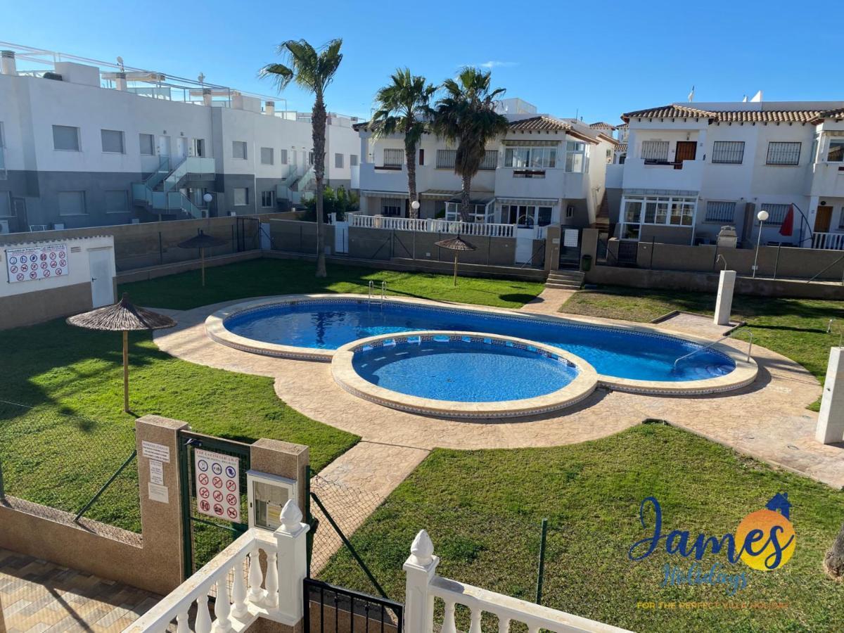 La Cinuelica, R3 1st Floor Com Pool L149 Apartment Torrevieja
