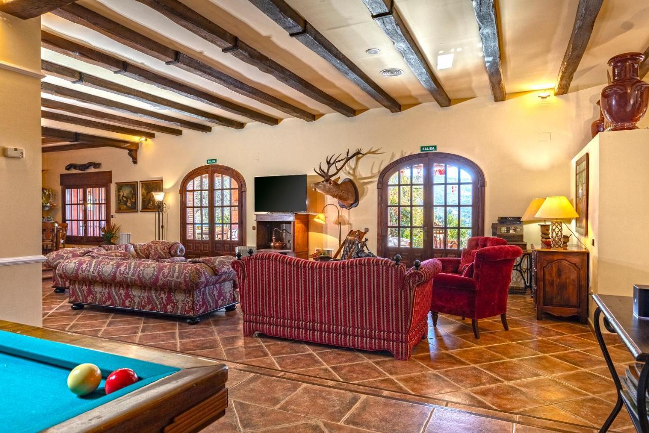 Casa Flores Con Piscina Interior Climatizada Villa *