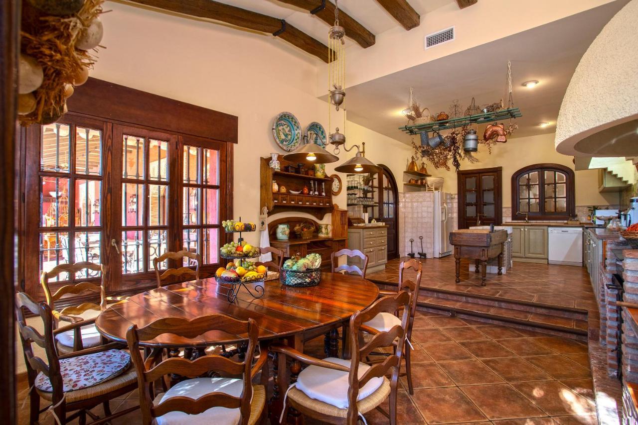 Villa Casa Flores Con Piscina Interior Climatizada