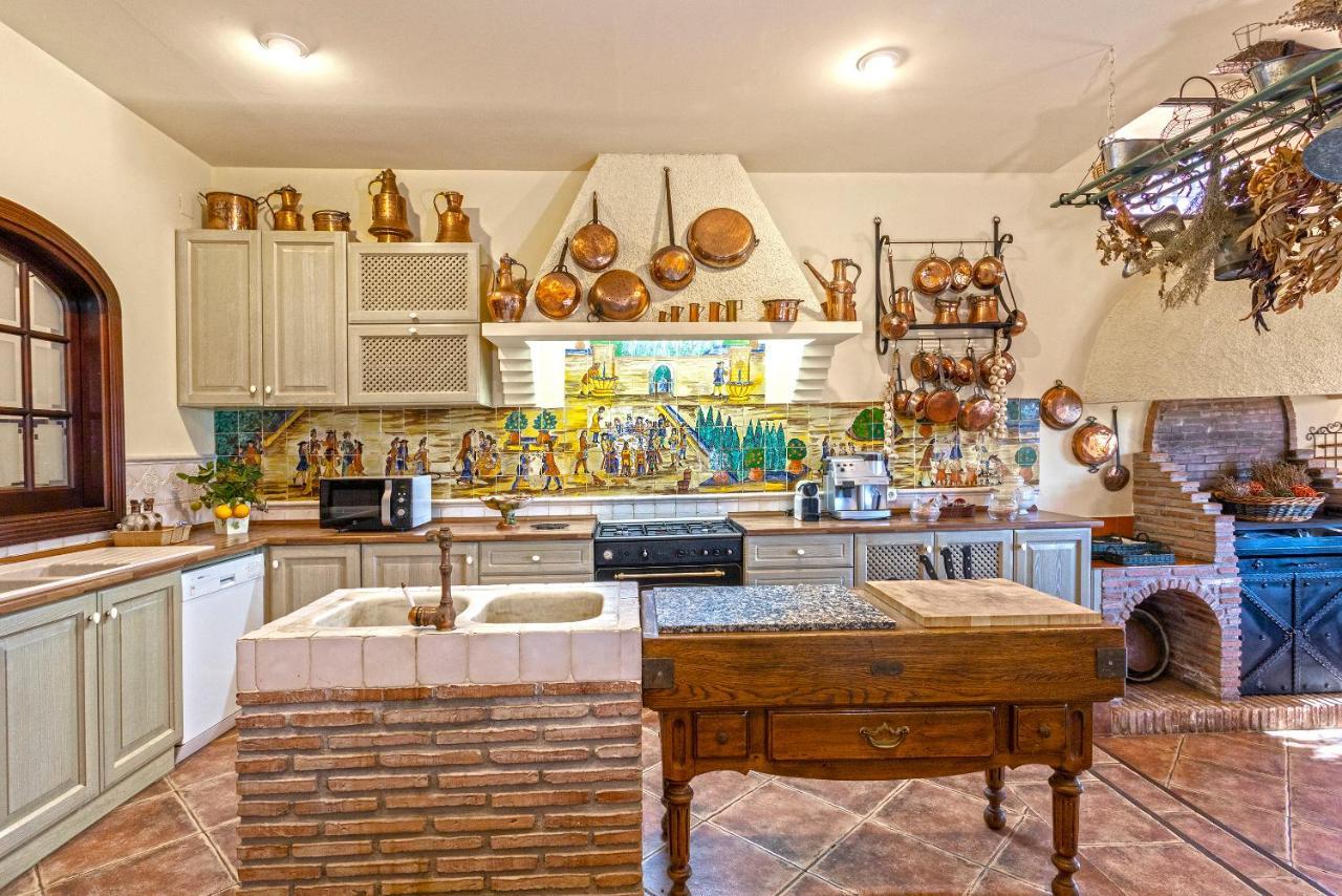 Casa Flores Con Piscina Interior Climatizada