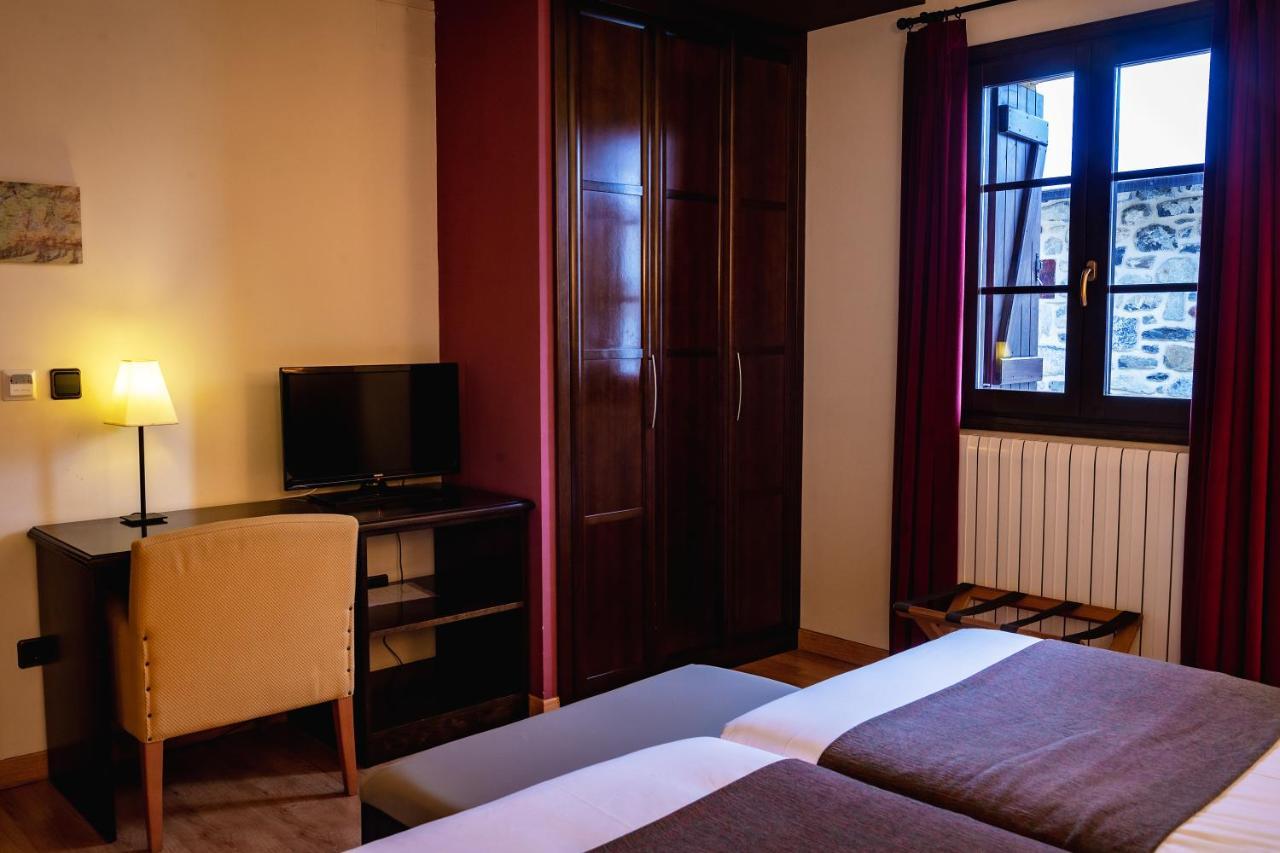 Hotel Valle De Izas
