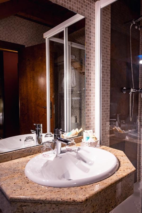 Valle De Izas Hotel 3*