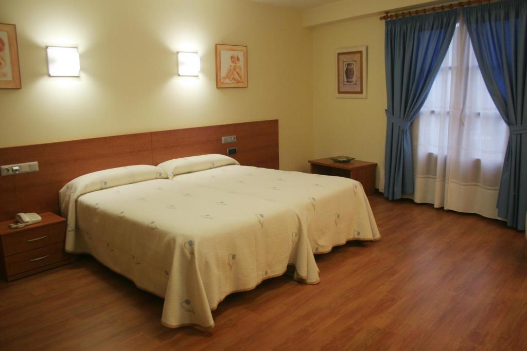 Hotel Zaravencia By Bossh Toro