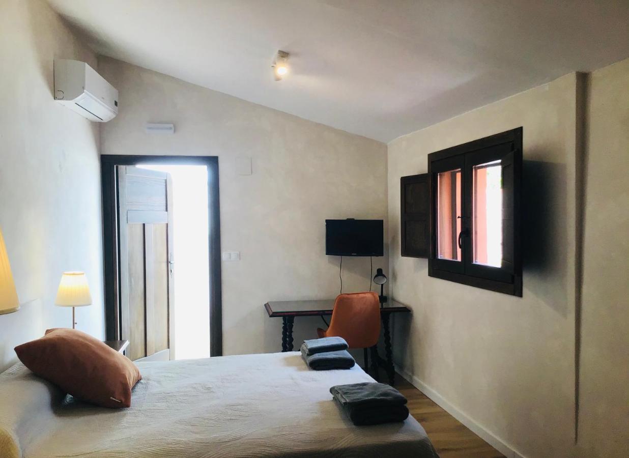 Habitación en casa particular Llar De