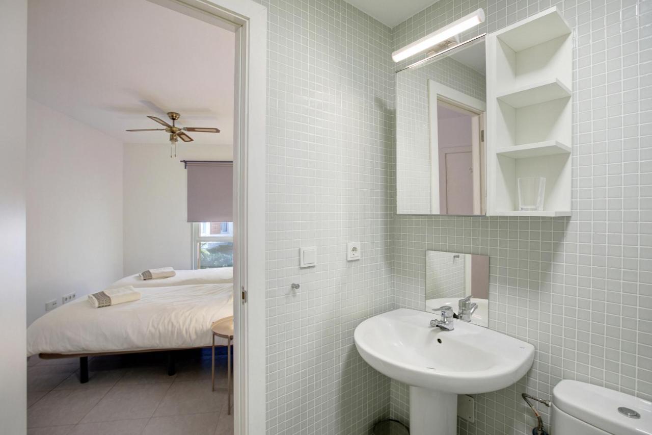 Martinez Duplex Apartment *