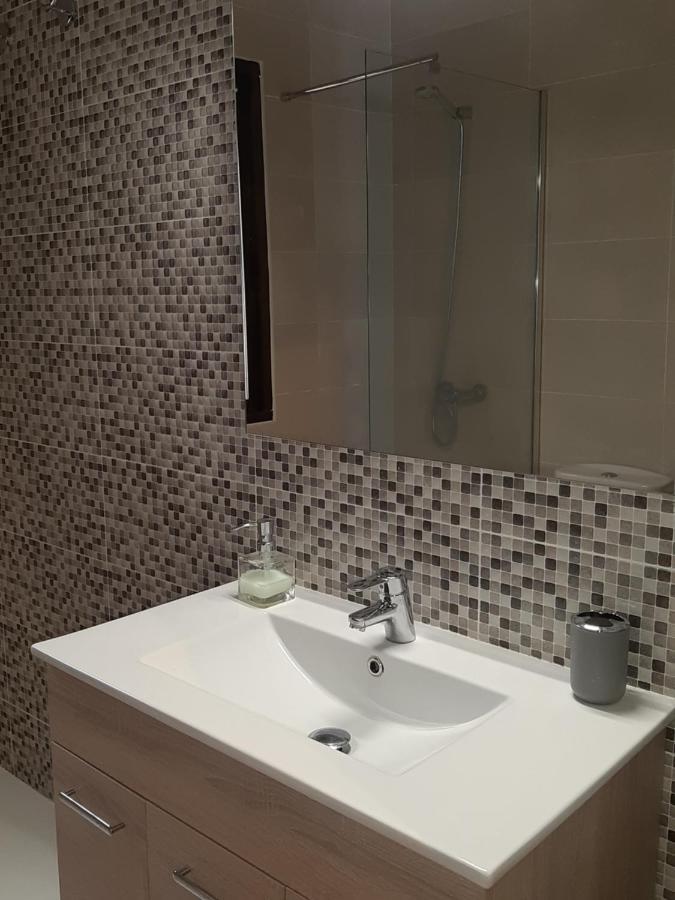 Casa El Reloj Apartment Mombeltran