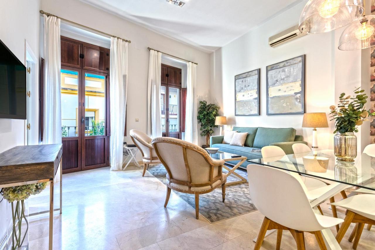 Apartment Genteel Arfe Terrace Seville
