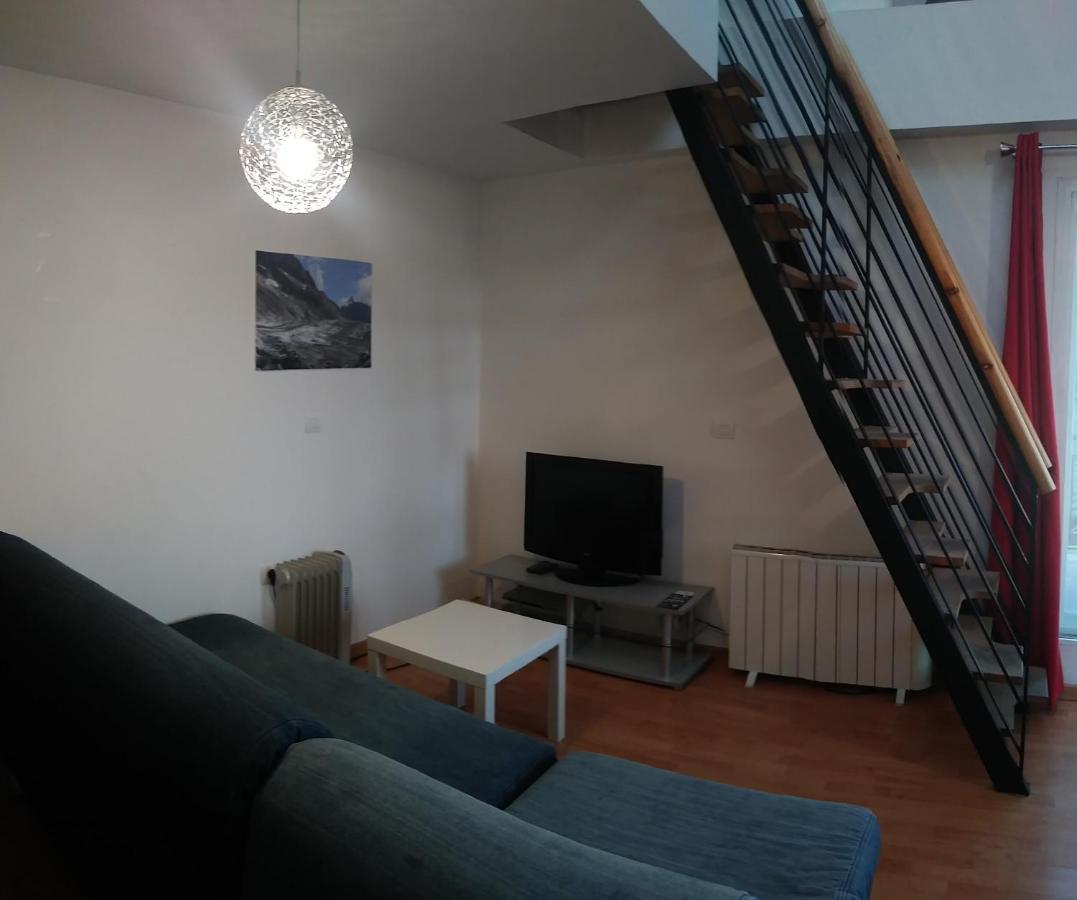 Duplex Gran Terraza,wi-fi Serraneu *